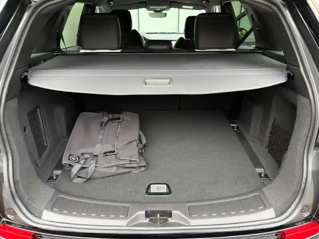 Land Rover Discovery Sport p300e phev awd bva — photo 27