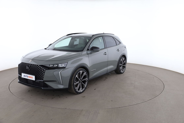 DS Automobiles DS7 1.6 Hybride Rechargeable E-Tense La Première 4x4 EAT8