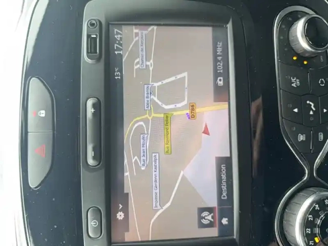 Renault Captur tce 120 energy edc intens — photo 5