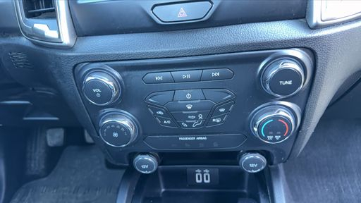 Ford Ranger 2.0 EcoBlue 170 - Xlt – 2021 – 45305 km – Diesel – Boîte Manuelle — photo 36