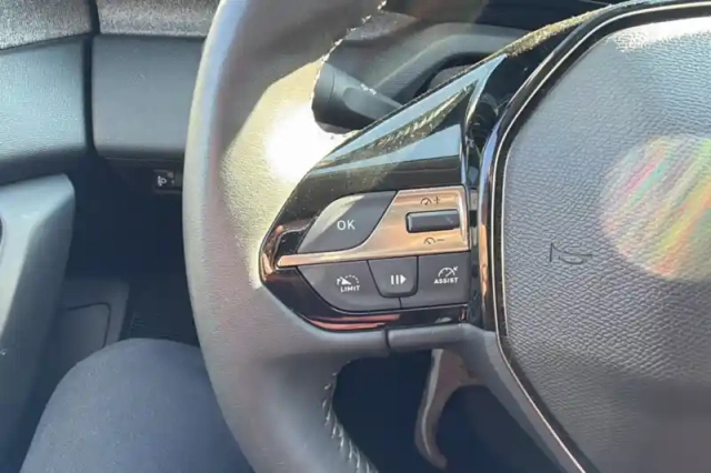 Peugeot 308 sw puretech 130ch s&amp;s bvm6 — photo 69
