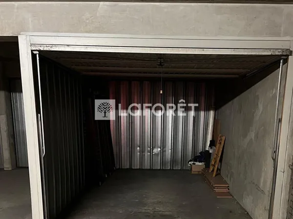 Parking/box 12 m²