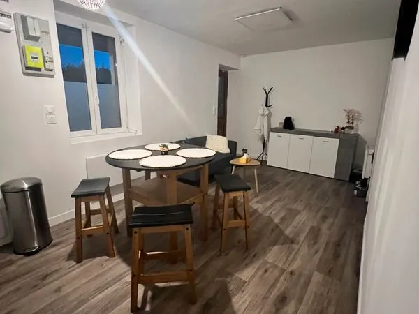 Maison T2 avec cour