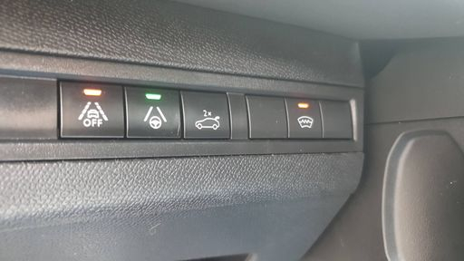 Peugeot 5008 2.0 BlueHdi 180 EAT8 - Gt Pack – 2022 – 126077 km – Diesel – Boîte Automatique — photo 29