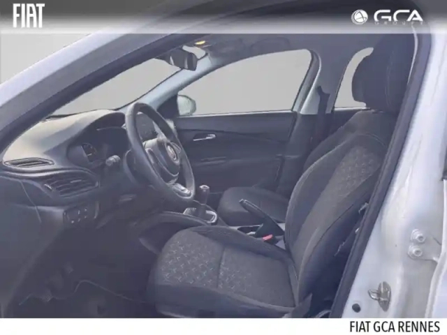 Fiat Tipo cross 1.0 firefly turbo 100ch s/s cross — photo 13