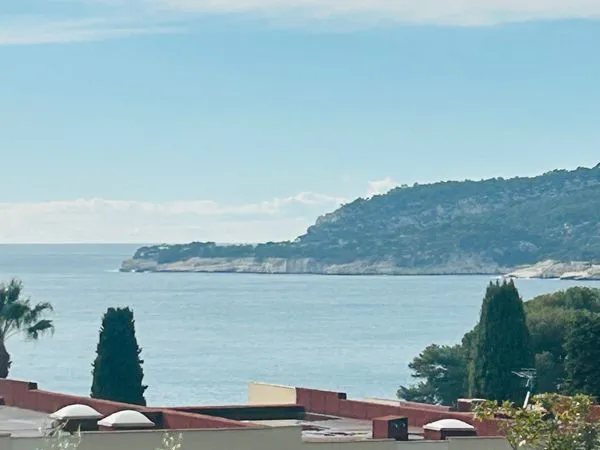 Le grand large cassis