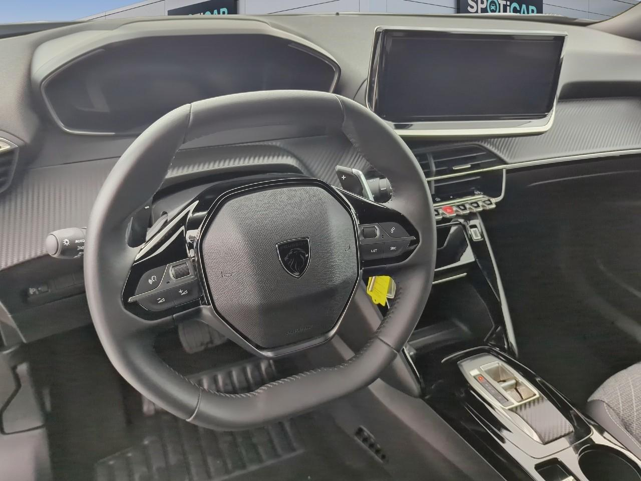 Peugeot 2008 hybrid 145 ch e-dcs6 allure — photo 14
