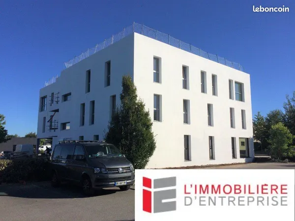 Bureaux 79 m²