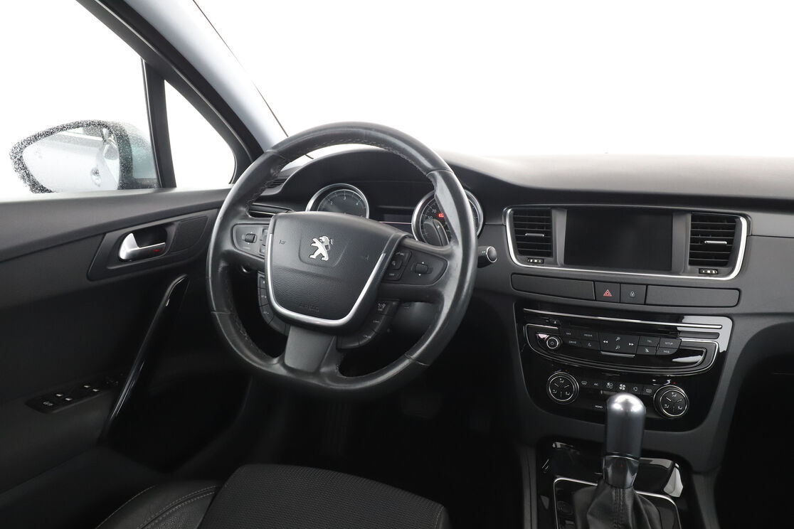 Peugeot 508 2.0 Blue-HDi Allure EAT6 — photo 12