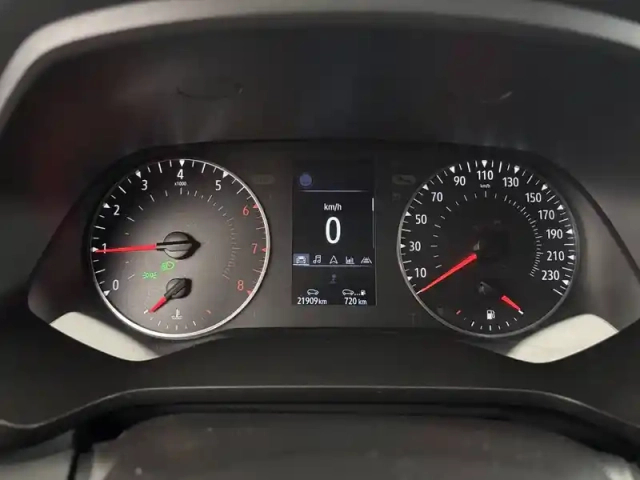 Renault Captur tce 90 — photo 17