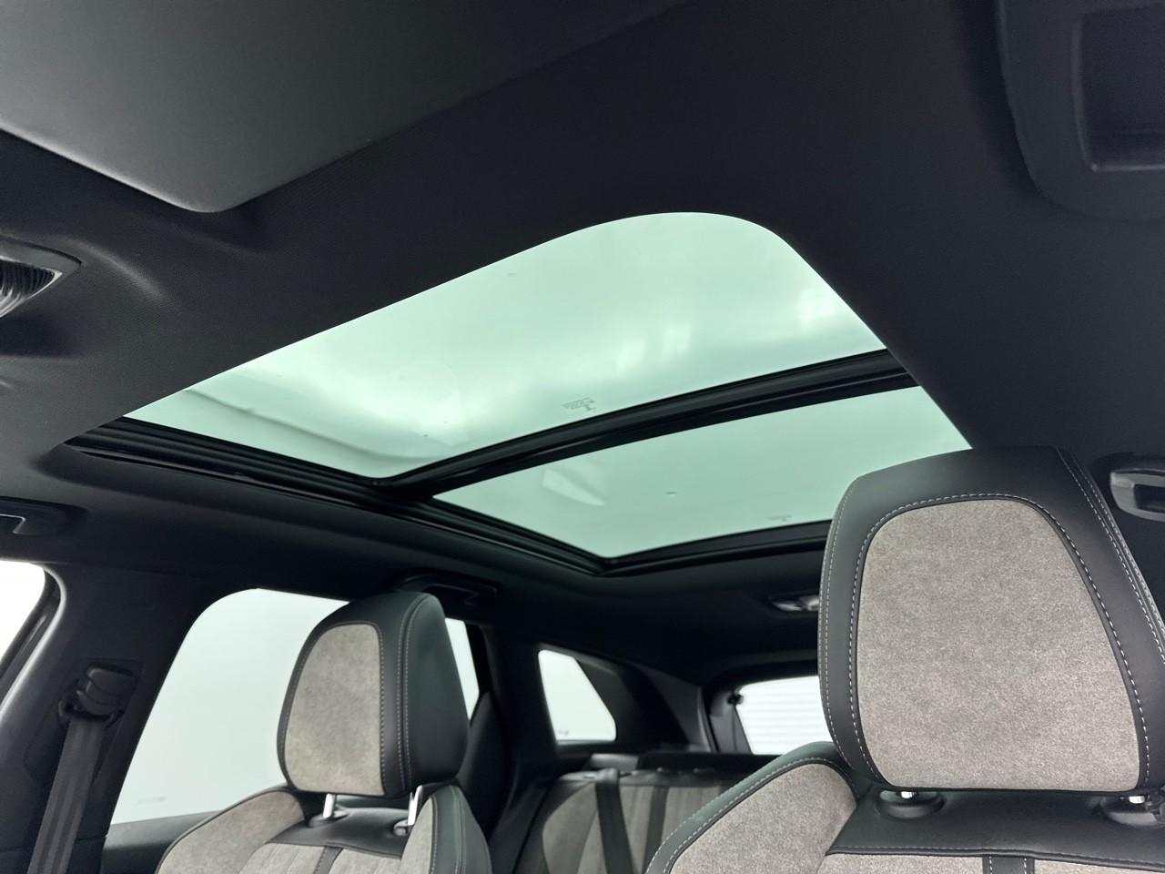 Peugeot 3008 hybrid 225 e-eat8 gt — photo 39