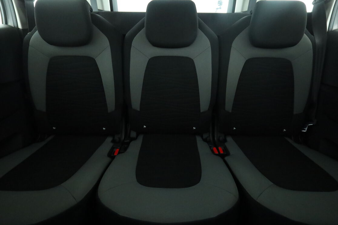 Citroen C4 Grand Picasso 1.6 e-HDi Intensive BV6 — photo 14