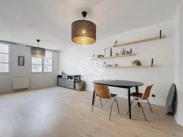 Local 2 pièces 54 m²