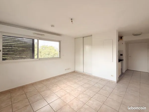 À vendre - T1 lumineux avec parking privatif - Aiguelongue