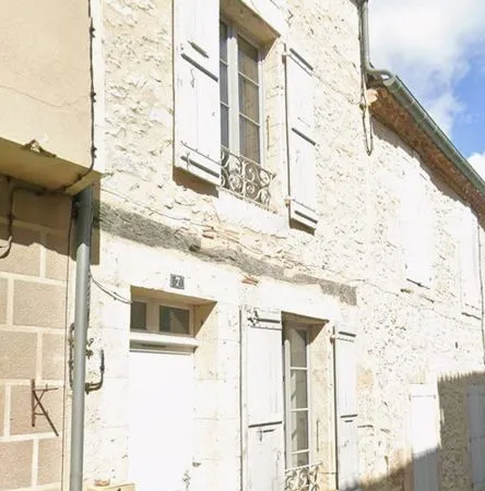 Maison 98 m² - 2 chambres + bureau - Lectoure centre - 700