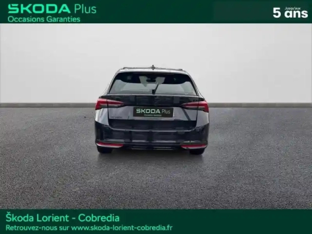 Skoda Octavia combi 2.0 tdi scr 150ch sportline dsg7 — photo 6