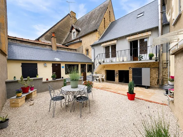Maison Premery centre ville 30min Nevers 132m2 5 pieces annexes