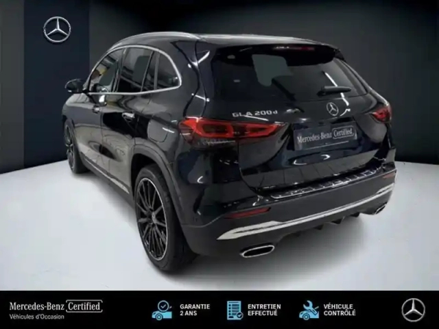 Mercedes Gla 200 d amg line — photo 3
