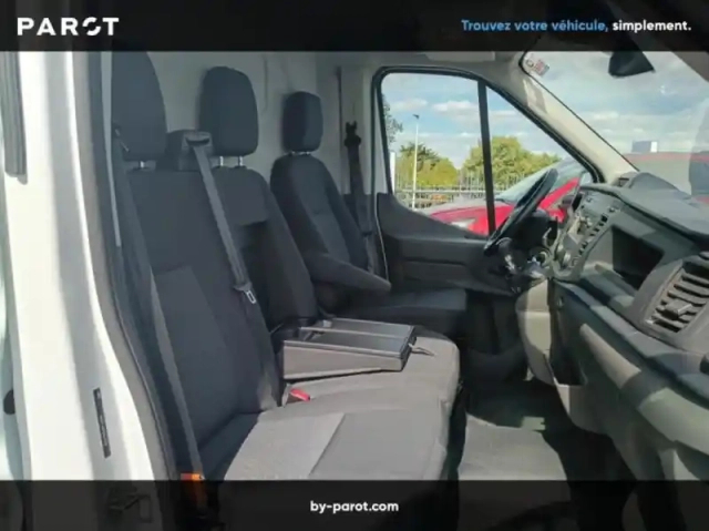 Ford Transit fourgon fg t310 l2h2 2.0 ecoblue 130ch trend — photo 27