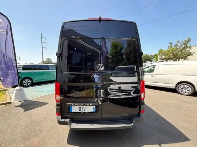 Volkswagen Crafter fg 35 l4h3 2.0 tdi 177ch business traction bva8 — photo 5