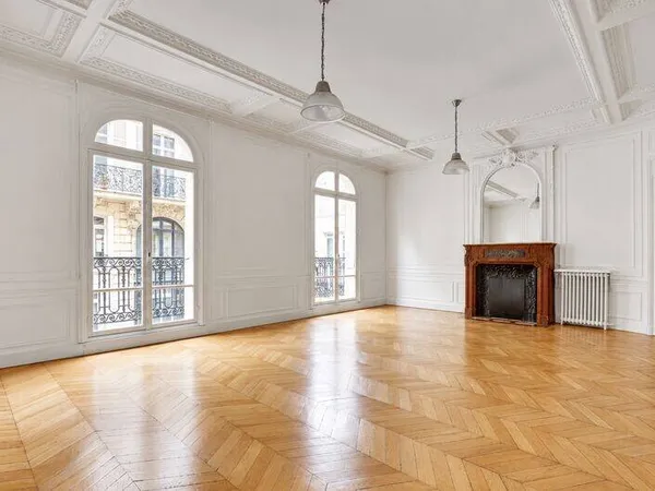 Bureau 322 m²