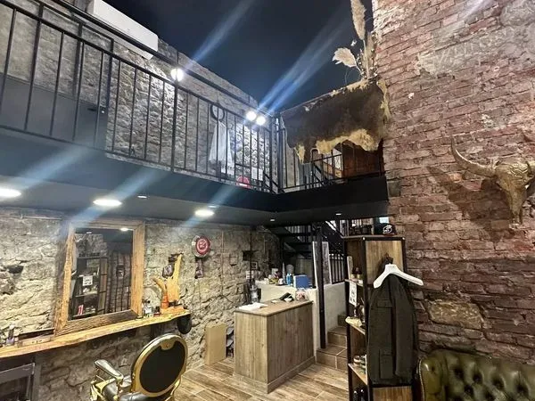 Local commercial 340 m² Firminy