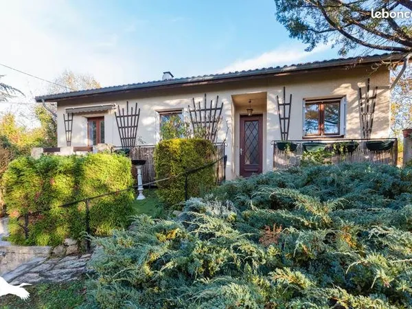 Villa 4 pièces 82 m²