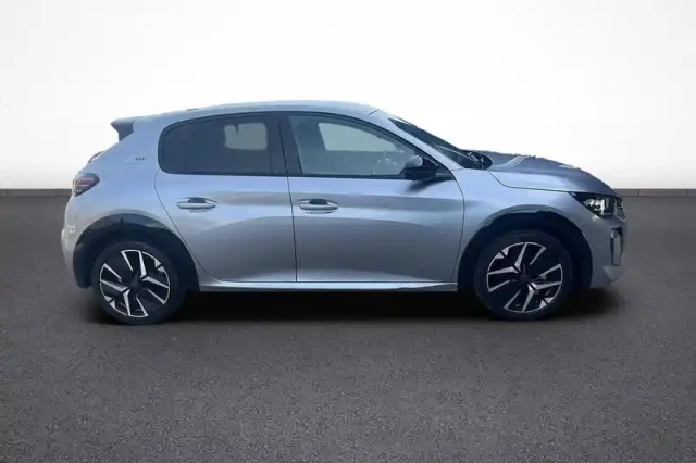 Peugeot 208 hybrid 100 e-dcs6 — photo 7