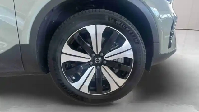 Volvo Xc40 recharge 231 ch 1edt — photo 6