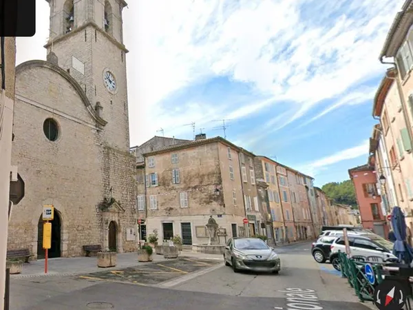 🏛️ LOCAL COMMERCIAL — CŒUR DE VILLAGE 4 Place de l'Église, 83720 Trans-en-Provence