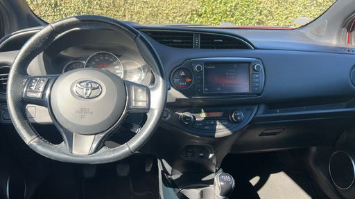 Toyota Yaris 1.3 VVT-i 99 - Collection – 2016 – 101396 km – Essence – Boîte Manuelle — photo 24