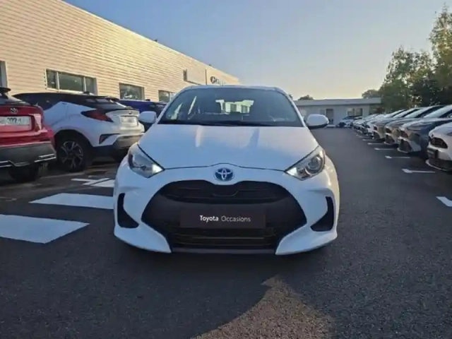 Toyota Yaris 116h dynamic 5p my22 — photo 3