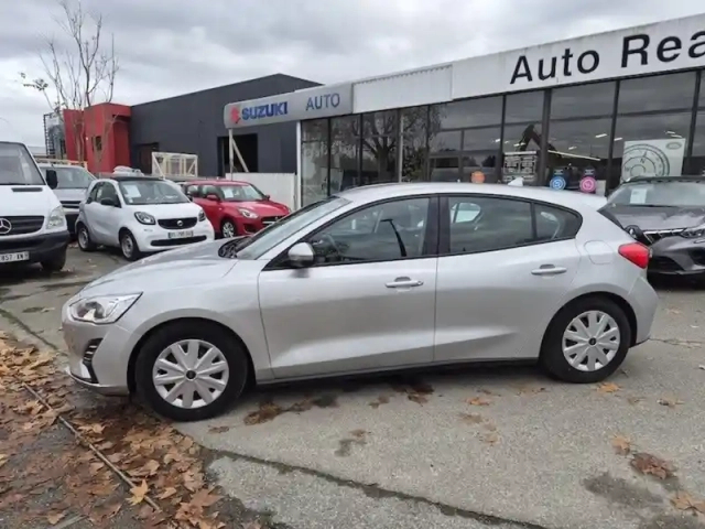 Ford Focus 1.0 ecoboost 100 s&amp;s — photo 2