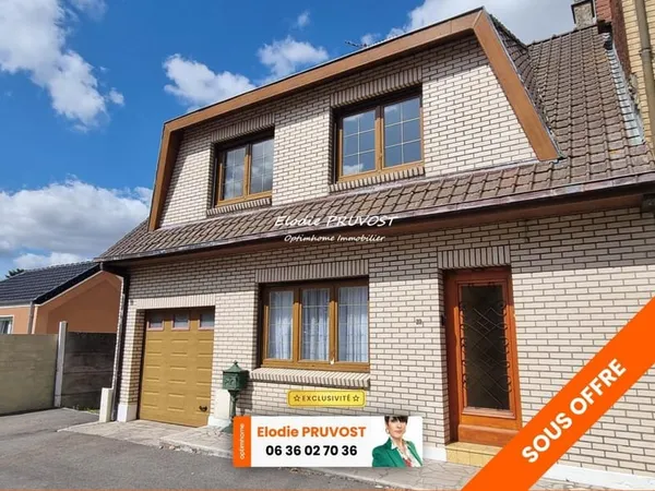 Maison familiale 100 m² avec 2 580 m² de terrain, garage et dépendances