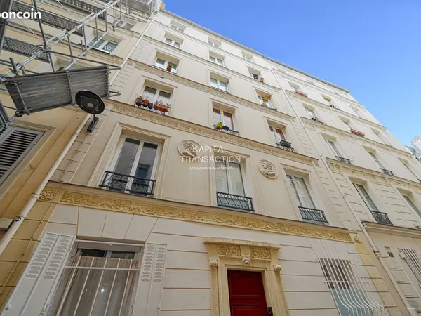 Studio 1 pièce 14 m²