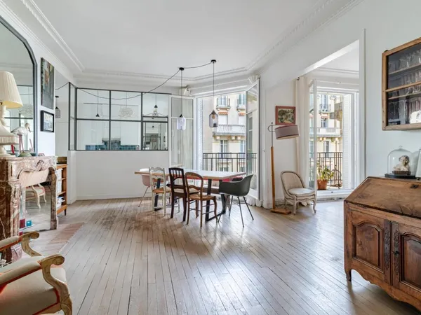 Vends t6 et plus - 149.27 m² - Paris 16ème
