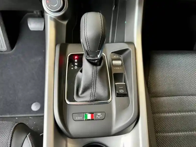 Alfa Romeo Tonale 1.3 phev 190ch sprint at6 e-q4 — photo 13