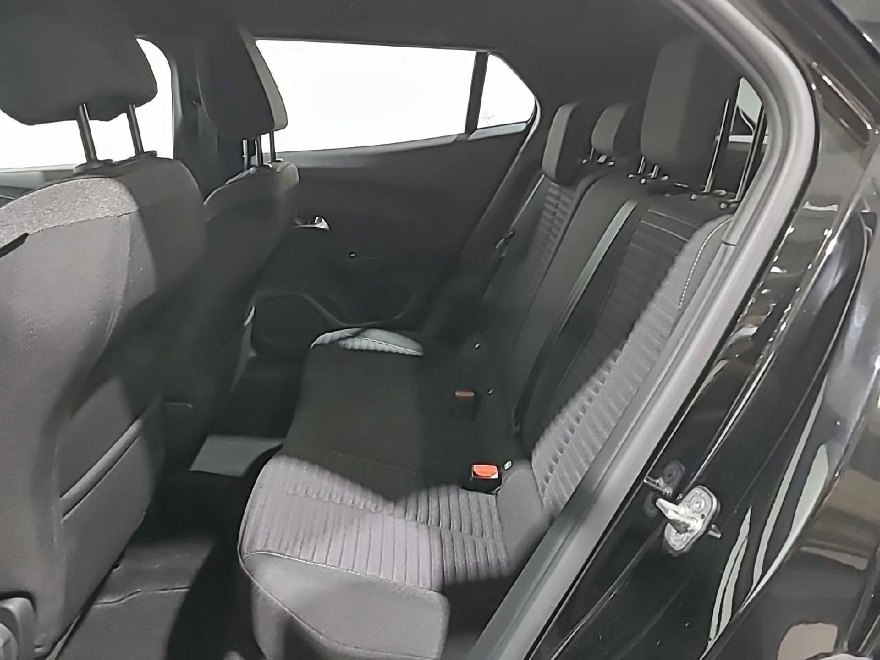 Peugeot 2008 puretech 100 s&s bvm6 active — photo 13