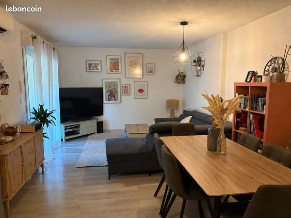 T3 idéalement situé - Terrasse 15m3 , parking sécurisé, Climatisation