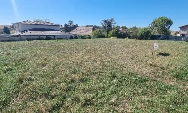 Terrain 534 m²