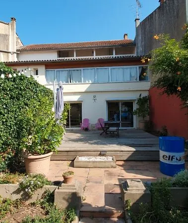 Maison 7 pièces 225m²