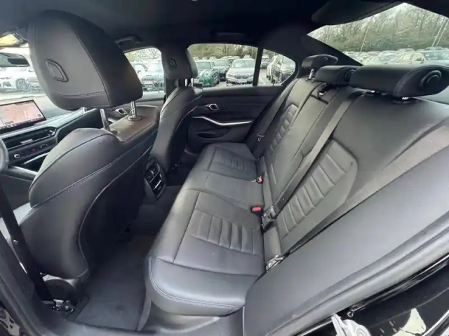Bmw Serie 3 série 3 330ea 292ch m sport — photo 29