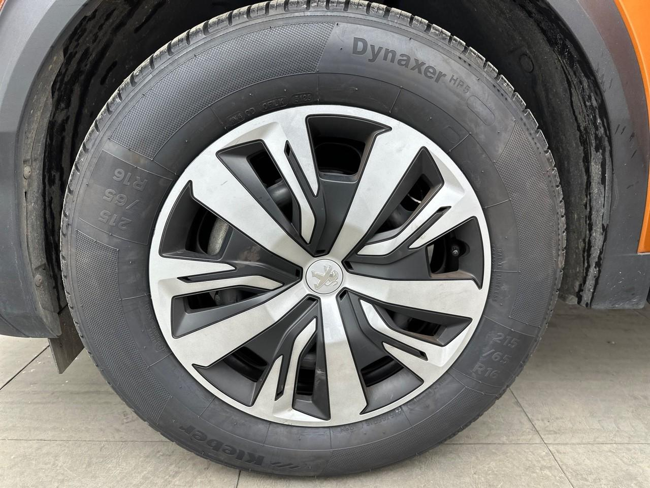 Peugeot 2008 puretech 100 s&s bvm6 active — photo 16