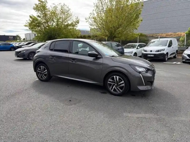 Peugeot 208 puretech 100 s&amp;s bvm6 — photo 3
