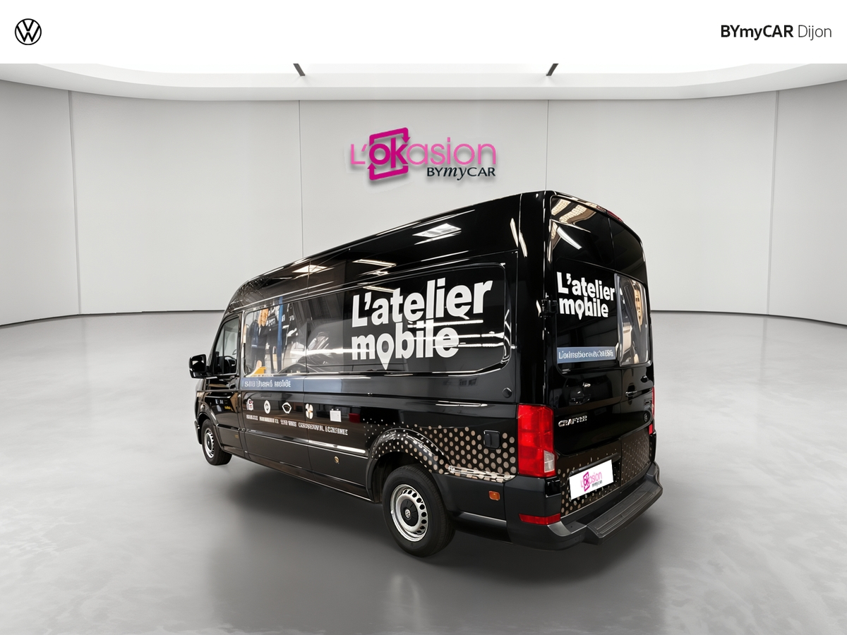 Volkswagen Utilitaires CRAFTER VAN 35 L4H3 2.0 TDI 177 CH CAMION ATELIER — photo 3