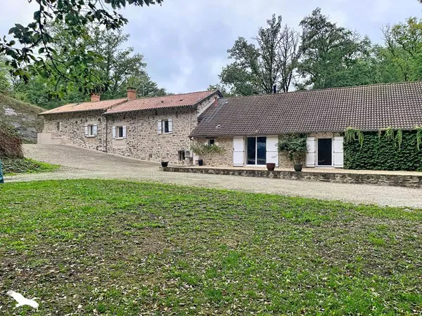 Maison 4 pièces 215 m²