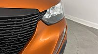 Peugeot 2008 1.2 PureTech 100ch S&S Active Pack — photo 17