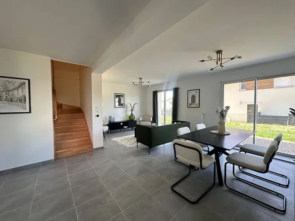 Maison 4 pièces 94 m²