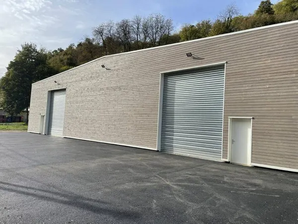 Local d'activité 720 m²