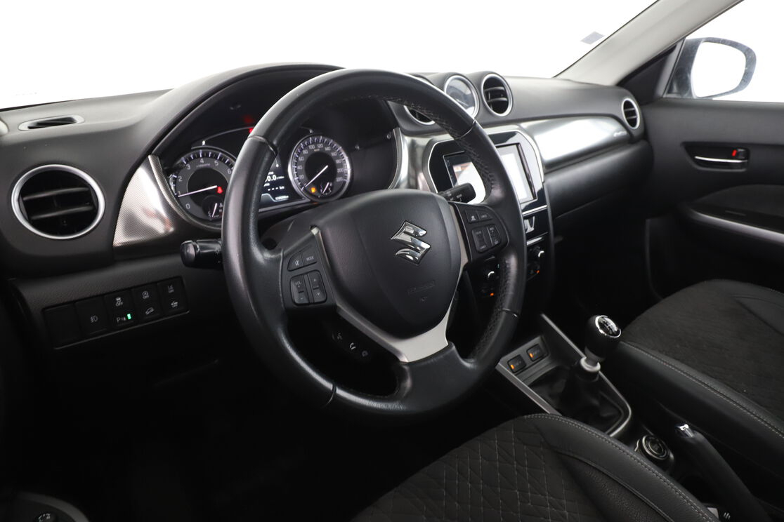 Suzuki Vitara 1.4 BoosterJet Hybrid Style AllGrip — photo 9